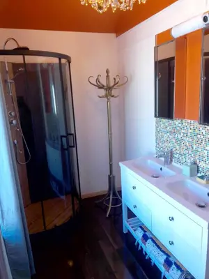 Salle de bains dans l'établissement Gîte de la lanterne