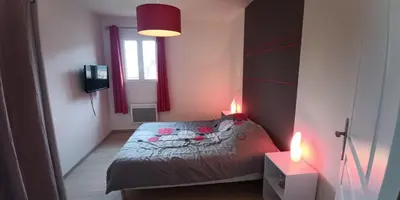 Un ou plusieurs lits dans un hébergement de l'établissement grande maison entière de 120m2