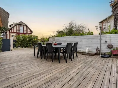 Balcon ou terrasse dans l'établissement Holiday Home La Villa bleue by Interhome