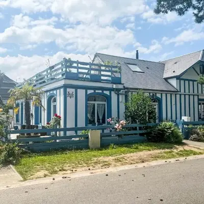 Holiday Home La Villa bleue by Interhome