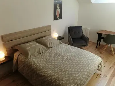 Un ou plusieurs lits dans un hébergement de l'établissement Appartement à Valognes : Entre Terre et Mer