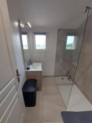 Salle de bains dans l'établissement Gîte Les Sauvagines