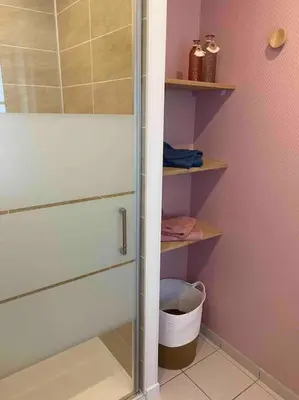 Salle de bains dans l'établissement Chez Flo et Manon