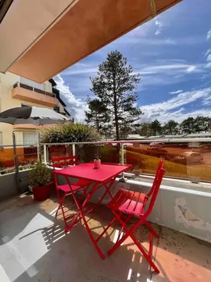 Balcon ou terrasse dans l'établissement Appartement sur le port.