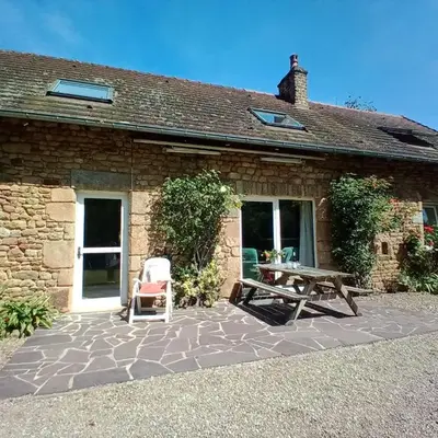 GITE LE PRESSOIR DE LA BAIE 20 km DU MONT ST MICHEL