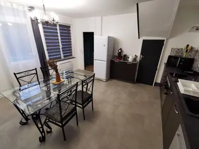 Cuisine ou kitchenette dans l'établissement La halte cycliste