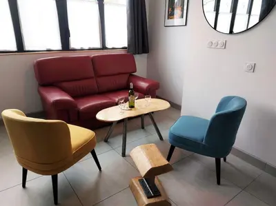Coin salon dans l'établissement Le Cormoran emplacement idéal, moderne très équipé