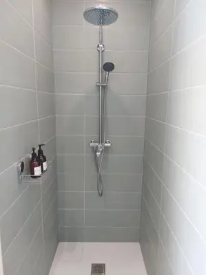 Salle de bains dans l'établissement L'aigrette moderne, ensoleillé et bien placé