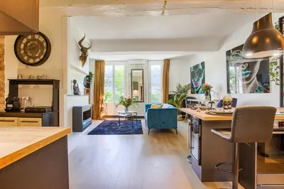 Coin salon dans l'établissement Appartement avec vue sur le château