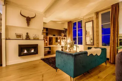 Coin salon dans l'établissement Appartement avec vue sur le château