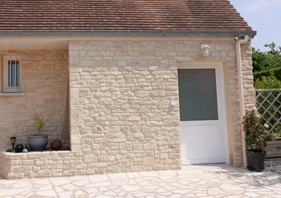 Bâtiment de le séjour chez l'habitant