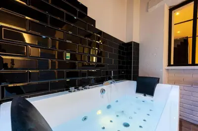 Plan de l'établissement Bayeuzen - Le Baldaquin - Nuitée avec Spa Privatif