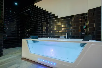Plan de l'établissement Bayeuzen - Le Baldaquin - Nuitée avec Spa Privatif