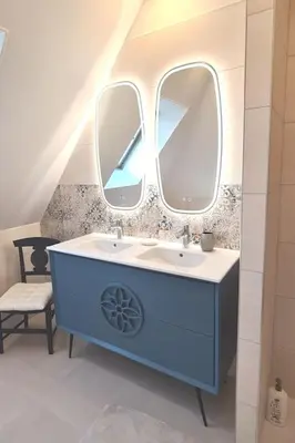 Salle de bains dans l'établissement Villa 5*, mer à 3 mn, piscine intérieure à 28°