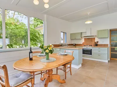 Cuisine ou kitchenette dans l'établissement Studio Le laizon 1 by Interhome