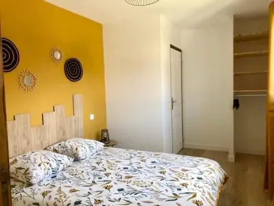 Un ou plusieurs lits dans un hébergement de l'établissement Maison neuve à deux pas du Mont