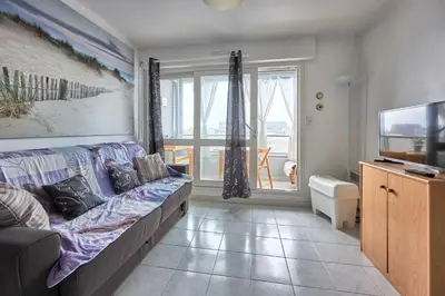 Coin salon dans l'établissement Galys - Appt à 1 km de la plage