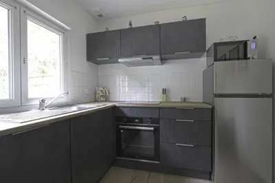 Cuisine ou kitchenette dans l'établissement Overlord HQ