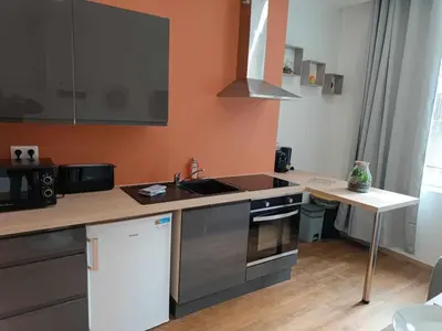 Cuisine ou kitchenette dans l'établissement Joli appartement F2 hyper centre