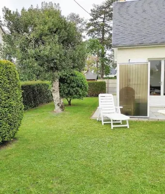 Jardin de l'établissement Baie du Mont Saint Michel - Maison Bord de Mer