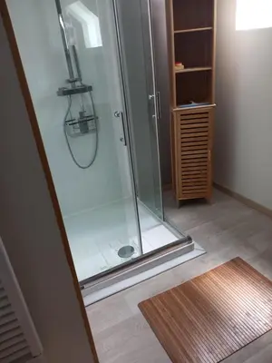 Salle de bains dans l'établissement Chambre d'hôte de la baronne