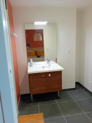 Salle de bains dans l'établissement BELLEVUE SUR MER