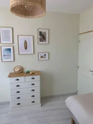 Un ou plusieurs lits dans un hébergement de l'établissement Pirou plage La Villa Mosca