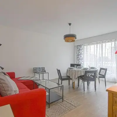 Appt agréable avec balcon au sud-ouest de Caen