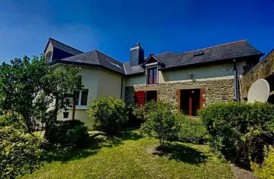 Jardin de l'établissement Chez Maurice - Stylish French Country House