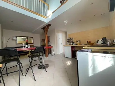 Cuisine ou kitchenette dans l'établissement Logis Saint-Martin by Melrose