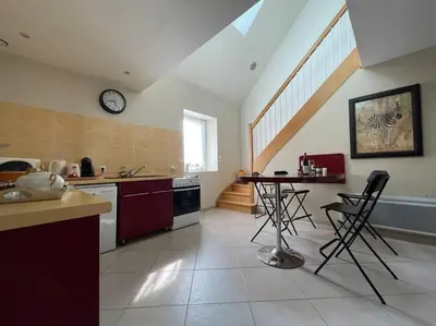 Cuisine ou kitchenette dans l'établissement Logis Saint-Martin by Melrose