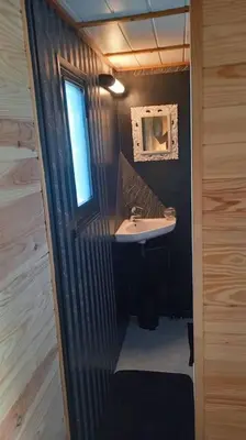 Salle de bains dans l'établissement La Bohème