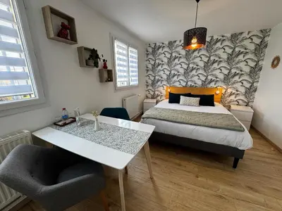 Un ou plusieurs lits dans un hébergement de l'établissement 2 Chambres chez l habitant à proximité baie du Mont Saint Michel Avranches
