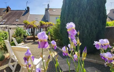 Jardin de l'établissement Gîte Pontors'home Mont Saint-Michel
