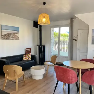 Maison rénovée à Agon-coutainville proche de la mer
