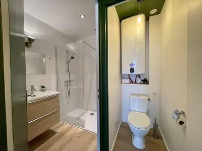 Salle de bains dans l'établissement Le Liberty by Melrose