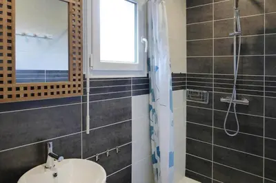 Salle de bains dans l'établissement Baie du Mont Saint Michel / Gîte de la Vaquerie 23