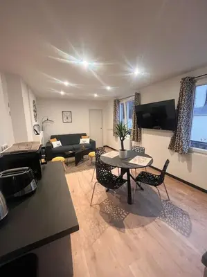 Coin salon dans l'établissement Coin de paradis avec spa illimité en plein centre Avranches