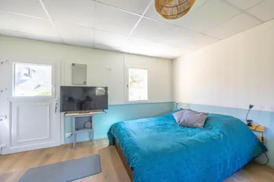 Cuisine ou kitchenette dans l'établissement Marée Haute et Marée Basse - 1 Appartement et 1 Studio proche de la plage