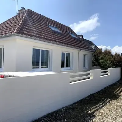 Maison les pieds dans l'eau