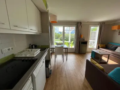 Cuisine ou kitchenette dans l'établissement L'AIGRETTE - Appartement 5 pers - Courseulles port de plaisance