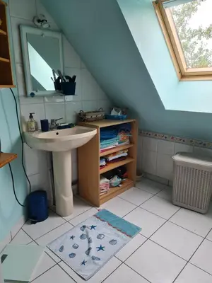 Salle de bains dans l'établissement CHAMPAGNE