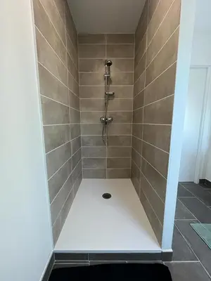 Salle de bains dans l'établissement La vie est belle