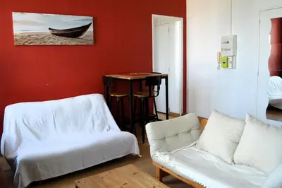 Coin salon dans l'établissement La Vigie - 30 m de la mer, petite vue mer