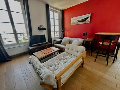 Coin salon dans l'établissement La Vigie - 30 m de la mer, petite vue mer