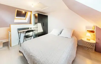Un ou plusieurs lits dans un hébergement de l'établissement 2 Bedroom Cozy Home In Le Ferré