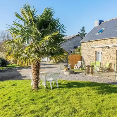 2 Bedroom Cozy Home In Le Ferré