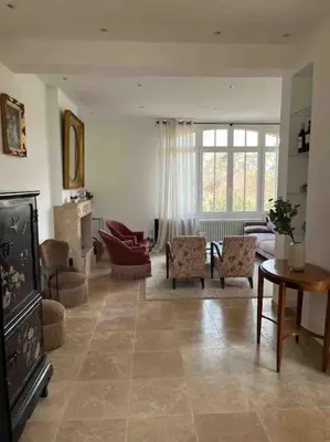 Coin salon dans l'établissement Villa d'exception à 500 m de la plage