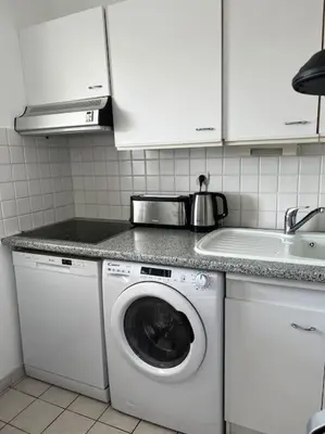 Cuisine ou kitchenette dans l'établissement Bel Cabourg 5 minutes de la mer