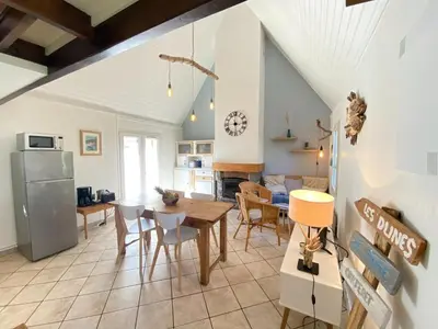 Cuisine ou kitchenette dans l'établissement Holiday Home in Carteret near Dunes & Beach